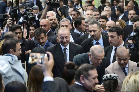 Ázerbájdžán, Turecko a Pákistán posilují strategické partnerství na summitu v Lačinu