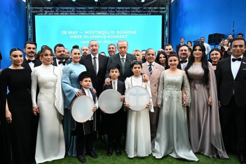 Ázerbájdžán, Turecko a Pákistán posilují strategické partnerství na summitu v Lačinu