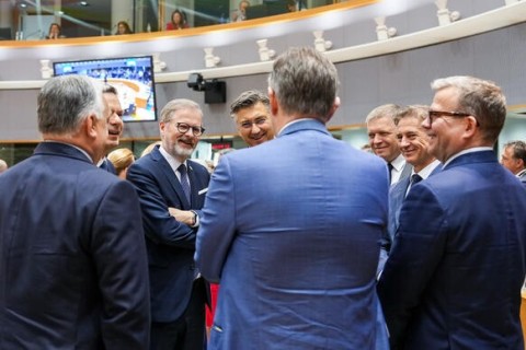 Premiér Fiala: Klimatické cíle musí být realistické, jinak poškodí konkurenceschopnost Evropy