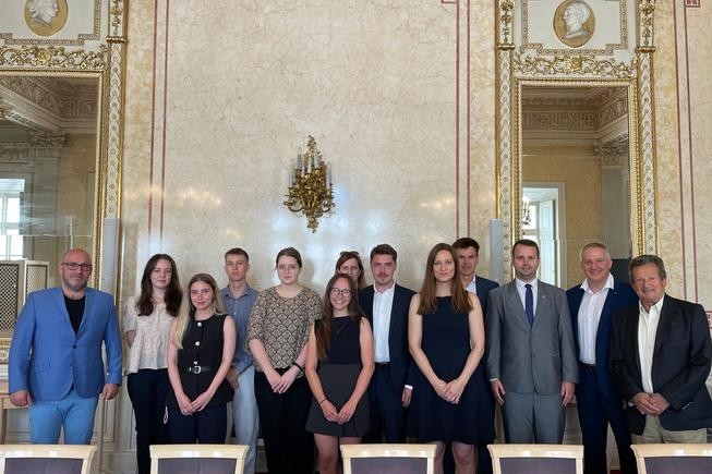 Noví čeští studenti nastupují na prestižní College of Europe