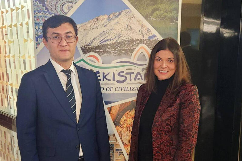 V Praze byl představen turistický potenciál Ázerbájdžánu a Uzbekistánu