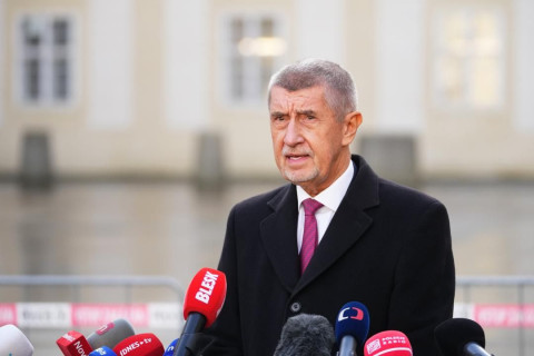 Babiš odmítl spojování s Ficem a Orbánem