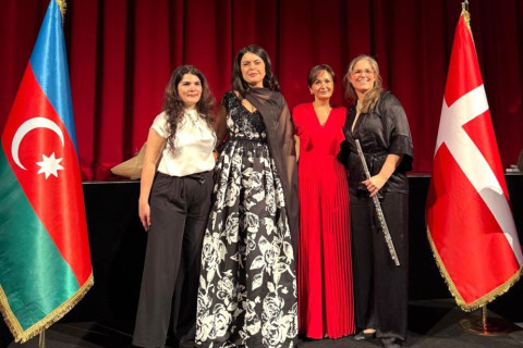 Ozvěna ázerbájdžánské hudby přicházející z Evropy