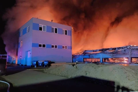 V Česku byli zadrženi další dva podezřelí ze žhářství v závodě LPP Holding