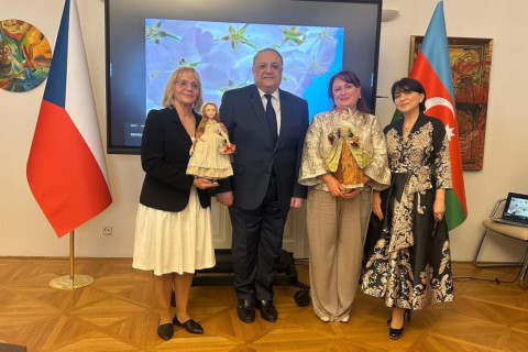 Ázerbájdžán a Česko propojily Novruz a Velikonoce v uměleckém projektu „Čtyři prvky Matky přírody“ – FOTO