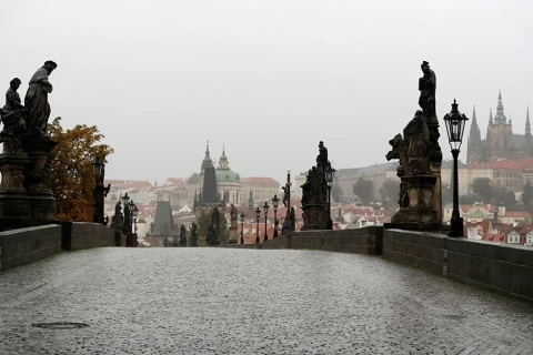 Předseda Poslanecké sněmovny Česka vyzývá k návratu dodávek ruských energetických surovin