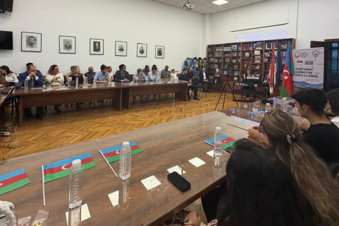 V Bělehradě byly projednány nové směry činnosti ázerbájdžánské diaspory - FOTO