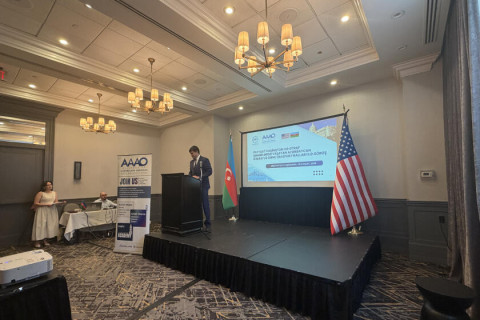 Fuad Muradov se ve Washingtonu setkal s členy ázerbájdžánské komunity