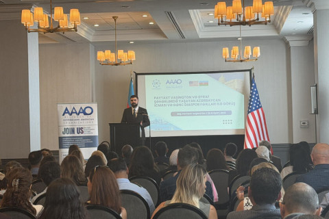 Fuad Muradov se ve Washingtonu setkal s členy ázerbájdžánské komunity