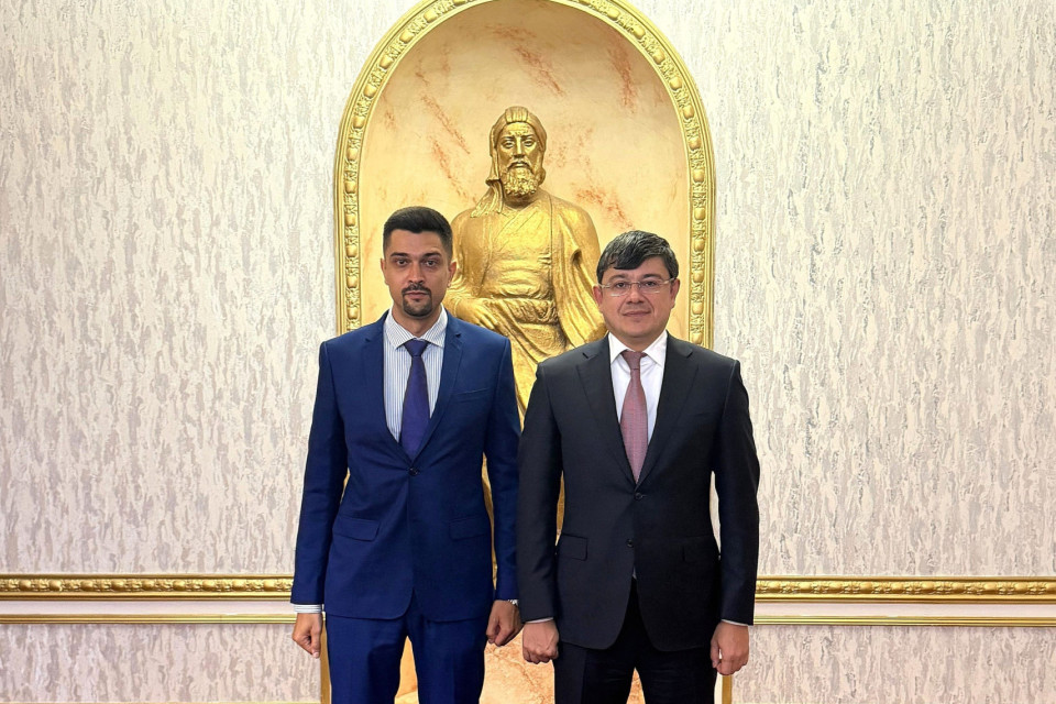 Fuad Muradov se setkal s diasporálním aktivistou žijícím na Bali